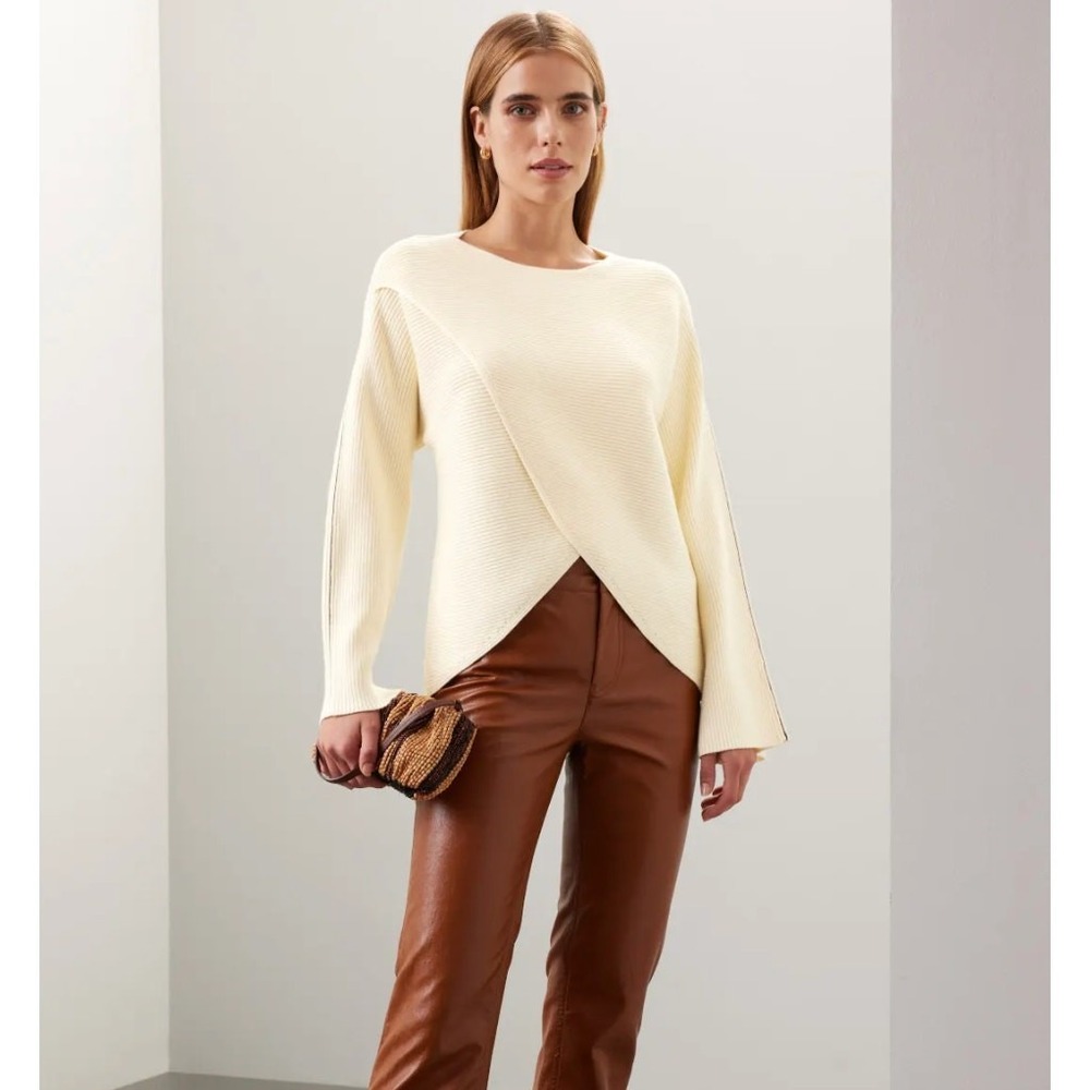 Love Whit‎ Sweater Women XL Cream Ribbed Knit Crossover Front Bell Sleeve
